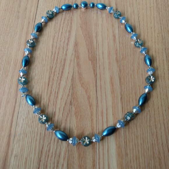 Vintage Blue Gold Beaded Necklace Retro Plastic Mid-Century Made in Hong Kong - Picture 2 of 12